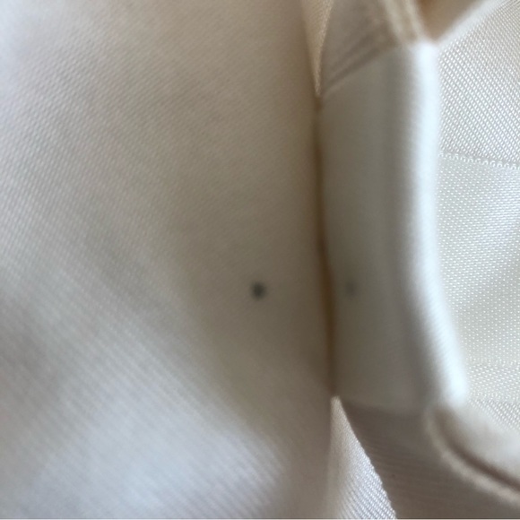 💯NWOT D&G Junior for girls cashmere and silk sweater cardigan in cream color - Picture 8 of 8